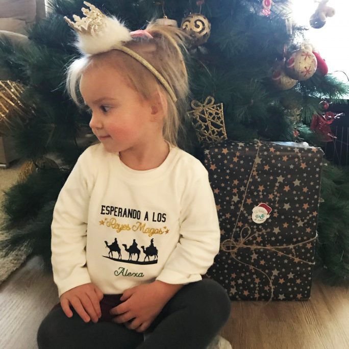 Camiseta Esperando a los Reyes Magos + Nombre